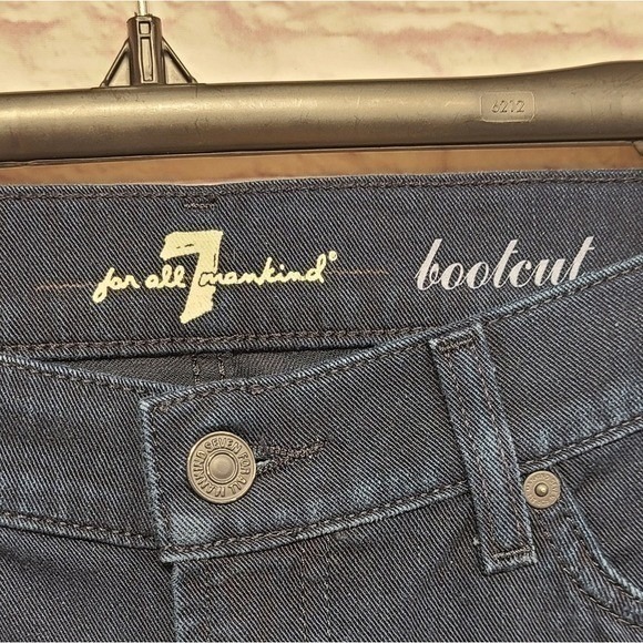 7 For All Mankind Bootcut Jeans Dark Wash Indigo Stretch Denim Size 32 - Picture 2 of 5